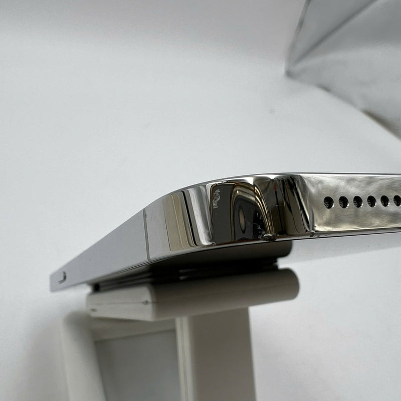 iPhone 13 Pro Max 128GB Trắng 98% pin 100% Quốc tế từ DCM (Không dùng sim DCM - Đã thay pin, xước viền, viền cam xước, đốm 1x) - HH3268