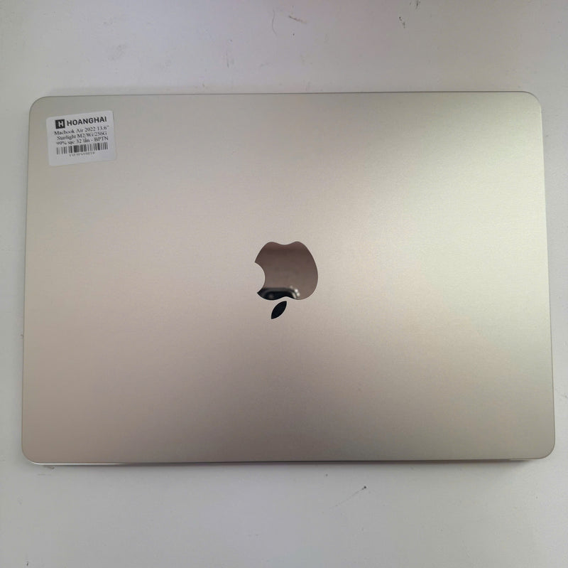 Macbook Air 2022 13.6in Trắng Apple M2/ RAM 8GB/ SSD 256GB 99% Sạc 32 lần BPTN