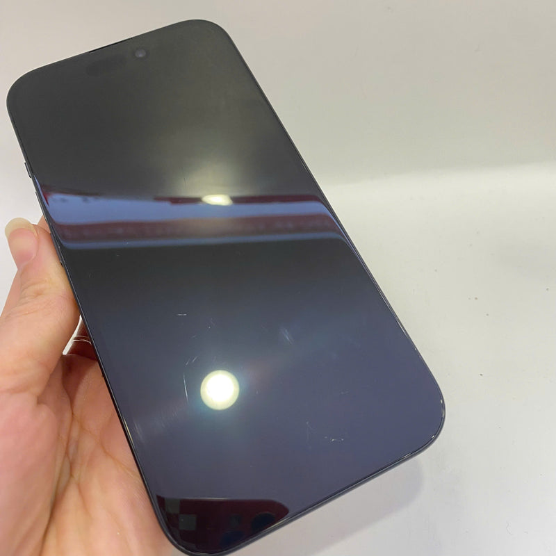 iPhone 15 128GB Đen 98% pin 100% Quốc Tế Apple (màn xước, đã thay pin) - HH8797