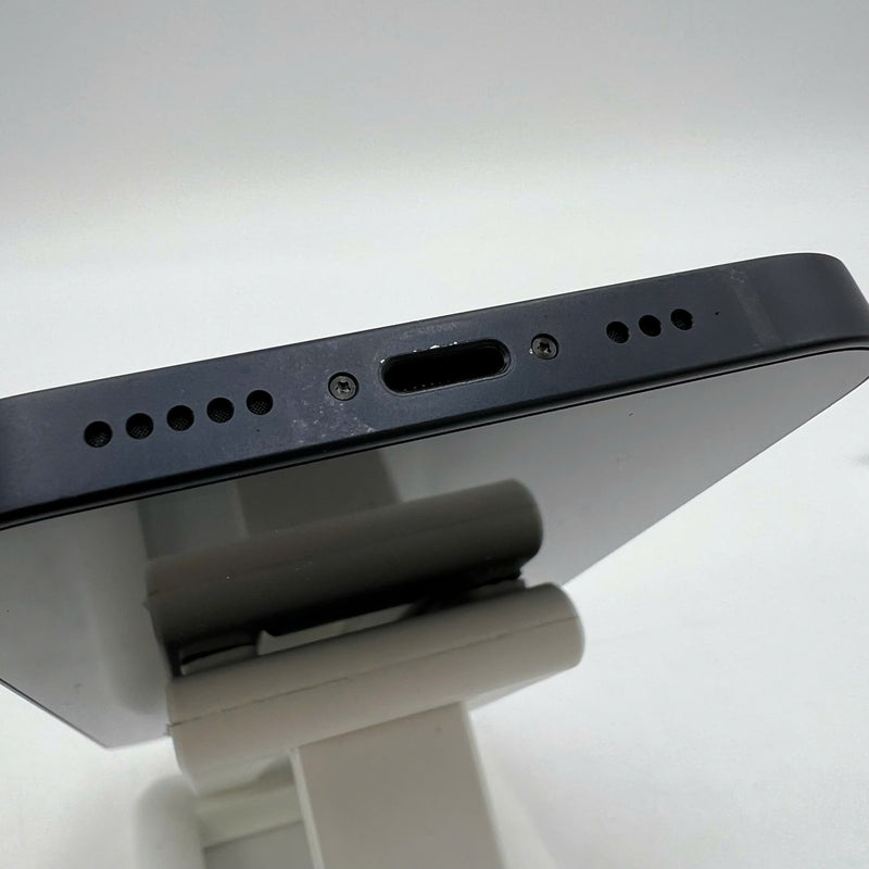 iPhone 12 64GB Đen 98% pin 86% Máy đã trả hết tiền mạng dùng như Quốc tế Apple (xước viền, xước viền cam) - HH0296