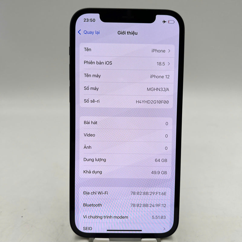 iPhone 12 64GB Đen 98% pin 86% Máy đã trả hết tiền mạng dùng như Quốc tế Apple (xước viền, xước viền cam) - HH0296