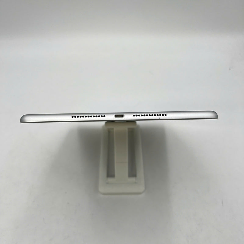 Ipad Air 2 9.7" 32GB Silver Wifi 98% pin từ 95% (Xước viền)