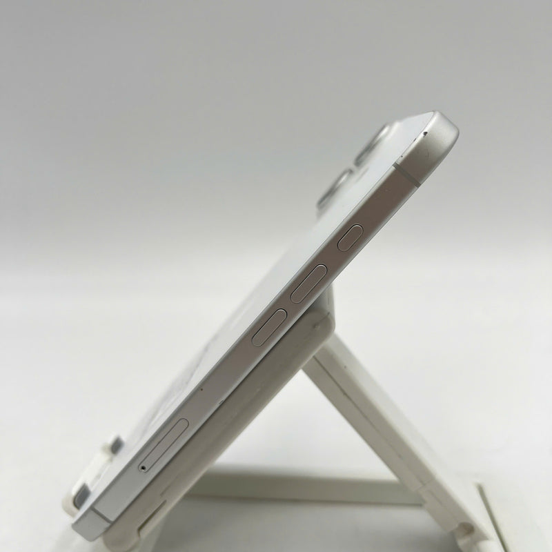 iPhone 16 256GB Trắng 98% pin 90% Quốc tế Apple (cam đốm tím, xước viền, xước màn) - HH7991