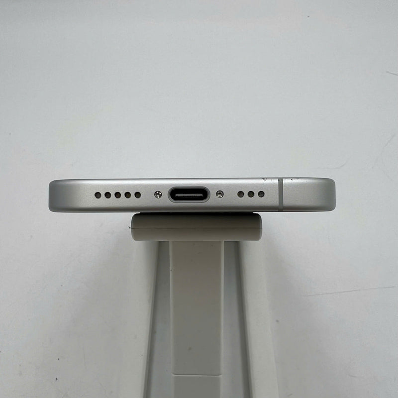 iPhone 16 256GB Trắng 98% pin 90% Quốc tế Apple (cam đốm tím, xước viền, xước màn) - HH7991