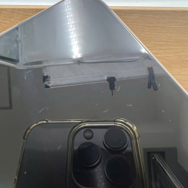 iPhone 16 Pro 128GB Vàng Sa Mạc 98% pin 93% Quốc tế Apple (xước viền, móp viền, màn xước) - HH0256