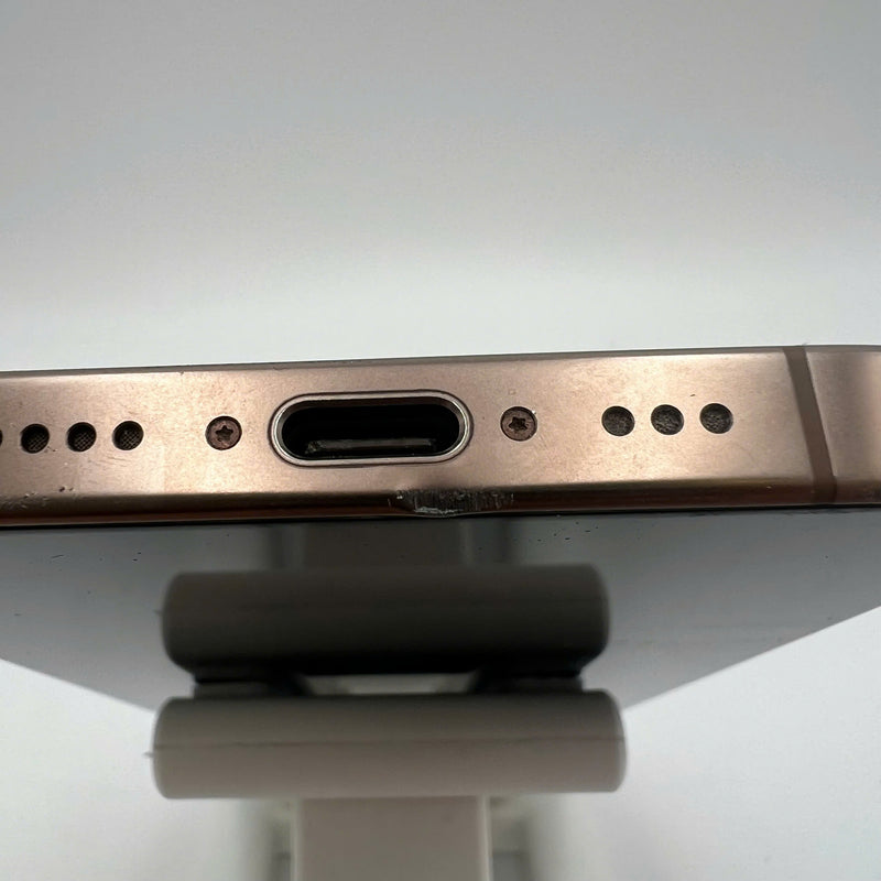 iPhone 16 Pro 128GB Vàng Sa Mạc 98% pin 93% Quốc tế Apple (xước viền, móp viền, màn xước) - HH0256