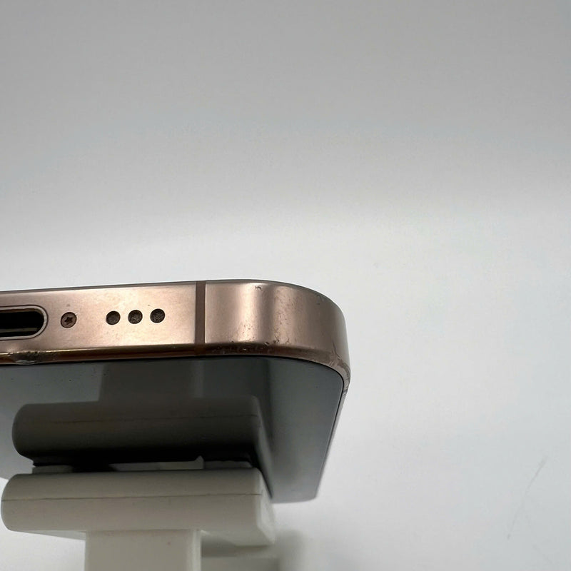 iPhone 16 Pro 128GB Vàng Sa Mạc 98% pin 93% Quốc tế Apple (xước viền, móp viền, màn xước) - HH0256