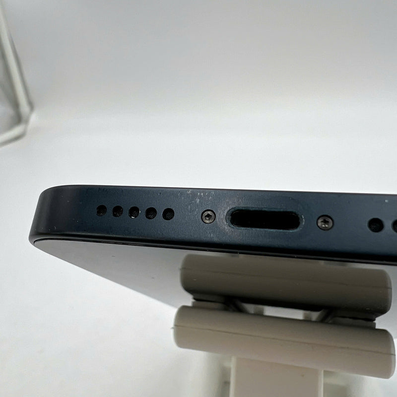 iPhone 13 128GB Đen 98% pin 100% Quốc tế từ SB (Không dùng sim SB - Đã thay pin, ám viền) - HH5880