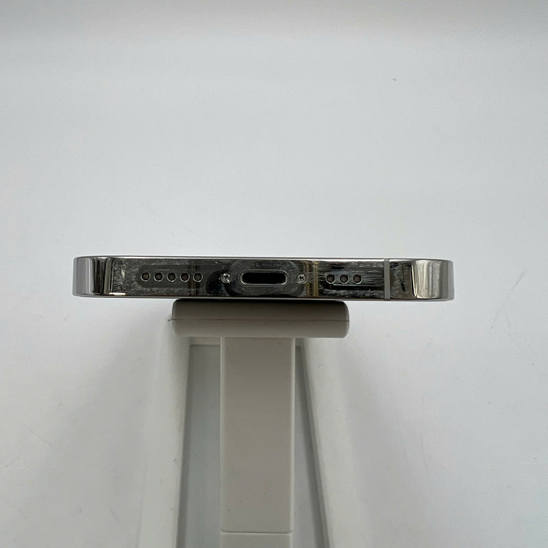 iPhone 12 Pro 256GB Trắng 98% pin 100% Máy đã trả hết tiền mạng dùng như Quốc tế Apple (xước viền, đốm 1x,ĐTP) - HH6005