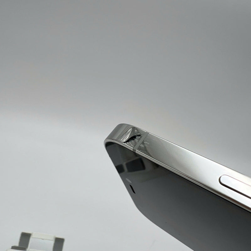 iPhone 12 Pro 256GB Trắng 98% pin 100% Máy đã trả hết tiền mạng dùng như Quốc tế Apple (xước viền, đốm 1x,ĐTP) - HH6005