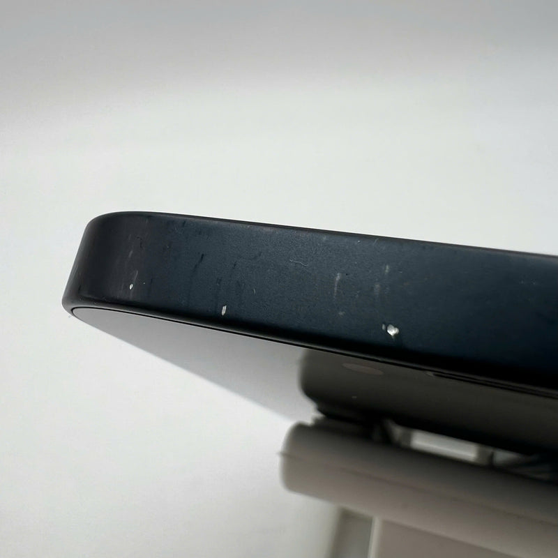 iPhone 13 128GB Đen 98% pin 100% Máy đã trả hết tiền mạng dùng như Quốc tế Apple (xước viền,ám viền,xước viền cam,ĐTP) - HH3490