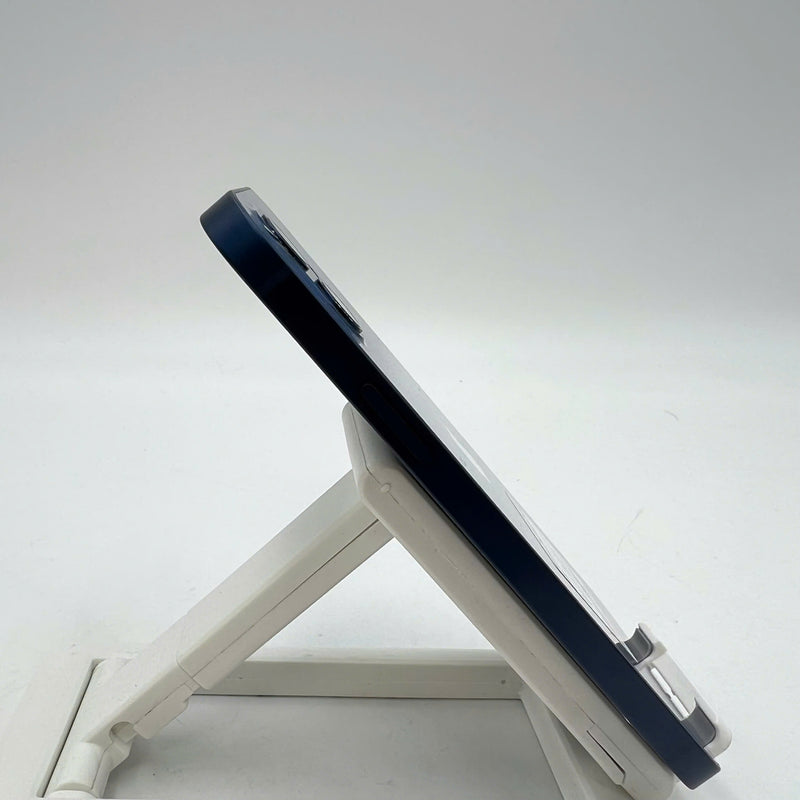 iPhone 12 256GB Xanh dương 98% pin 100% Máy đã trả hết tiền mạng dùng như Quốc tế Apple (Đã thay pin, viền xước, viền cam xước) - HH7444