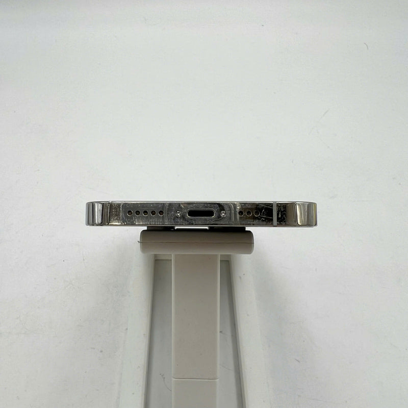 iPhone 12 Pro 128GB Trắng 98% pin 100% Máy đã trả hết tiền mạng dùng như Quốc tế Apple (Đã thay pin, xước viền) - HH0153