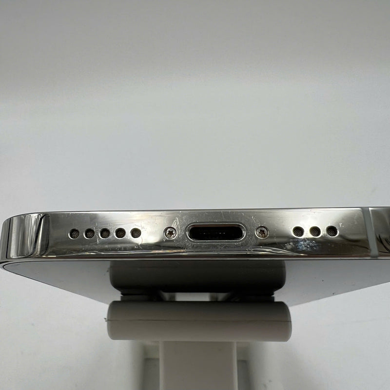 iPhone 12 Pro 256GB Trắng 98% pin 100% Máy đã trả hết tiền mạng dùng như Quốc tế Apple (xước viền,ĐTP) - HH3118