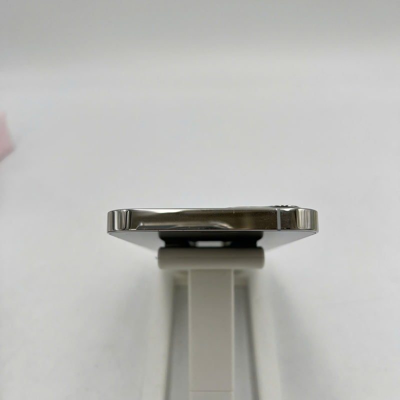 iPhone 12 Pro 256GB Trắng 98% pin 100% Máy đã trả hết tiền mạng dùng như Quốc tế Apple (xước viền,ĐTP) - HH3118