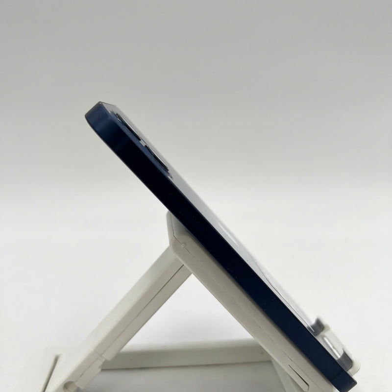 iPhone 12 128GB Xanh dương 98% pin 100% Máy đã trả hết tiền mạng dùng như Quốc tế Apple (Đã thay pin, xước viền cam, xước sơn viền) - HH5370