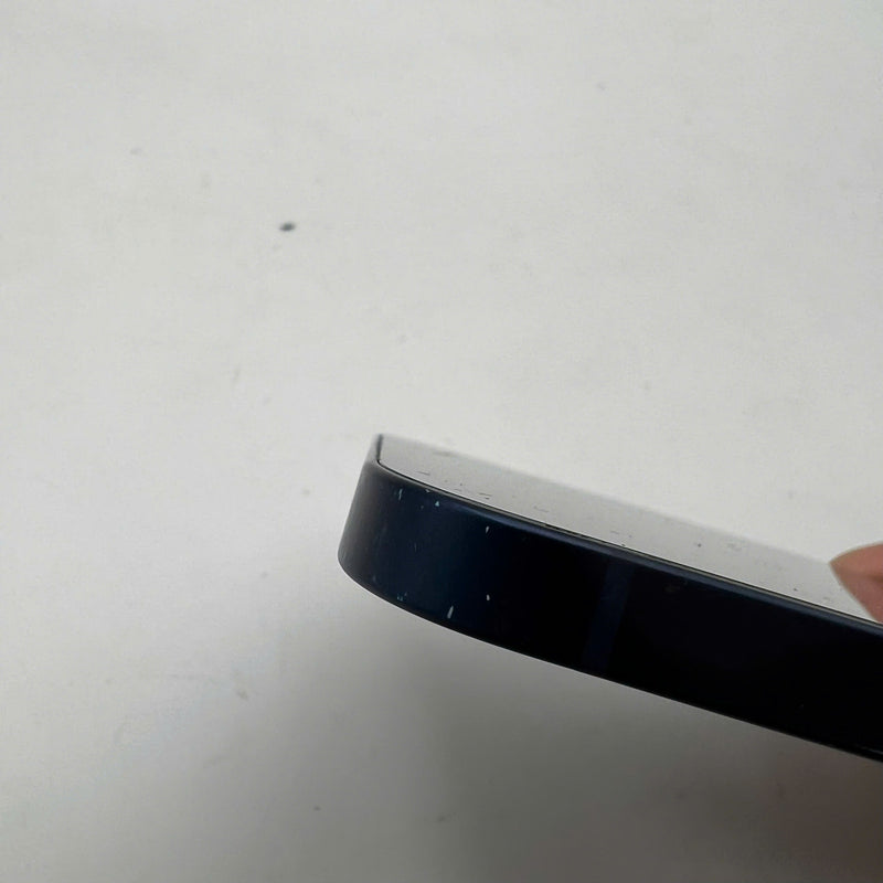 iPhone 12 128GB Xanh dương 98% pin 100% Máy đã trả hết tiền mạng dùng như Quốc tế Apple (Đã thay pin, xước viền cam, xước sơn viền) - HH5370