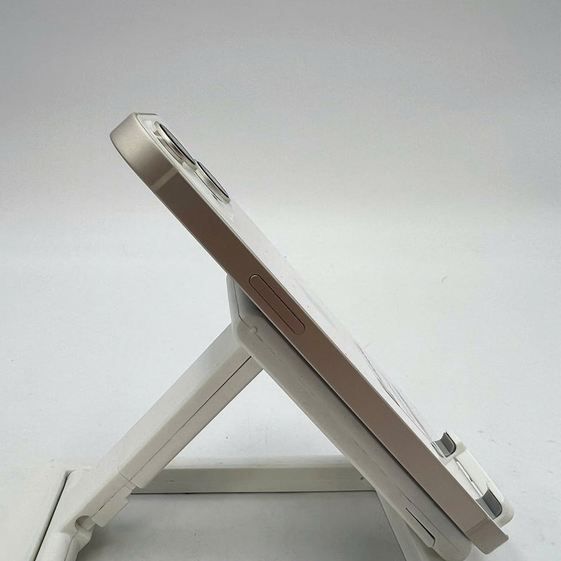 iPhone 13 128GB အဖြူရောင် 98% ဘက်ထရီ 100% နိုင်ငံတကာ DCM (DCM ဆင်းမ်မရှိပါ - ဘက်ထရီ အစားထိုး) - HH1400 