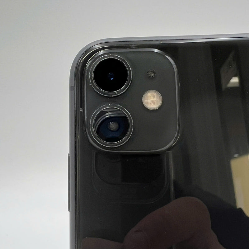 iPhone 11 128GB Đen 98% pin 100% Quốc tế Apple (Đã thay pin, đã thay màn, viền xước, viền cam xước) - HH5423