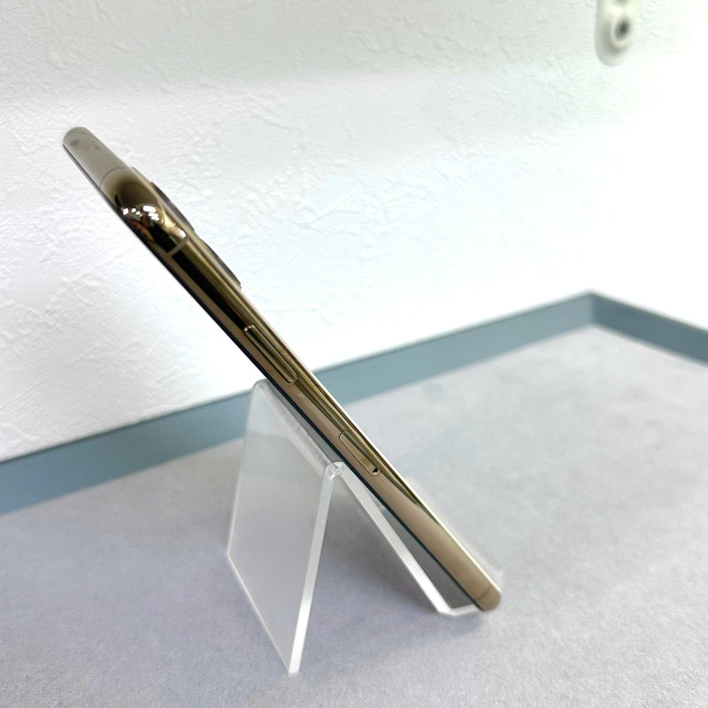 iPhone 11 Pro Max 256GB Vàng 98% pin 100% Quốc tế Apple (Đã thay pin, đốm 1x, xước mặt) - HH7079