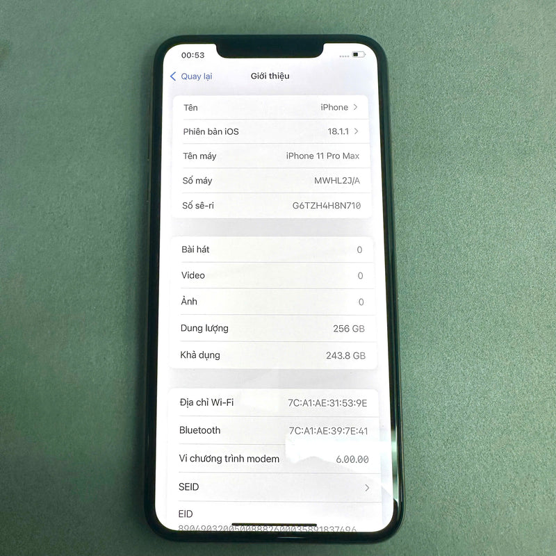 iPhone 11 Pro Max 256GB Vàng 98% pin 100% Quốc tế Apple (Đã thay pin, đốm 1x, xước mặt) - HH7079