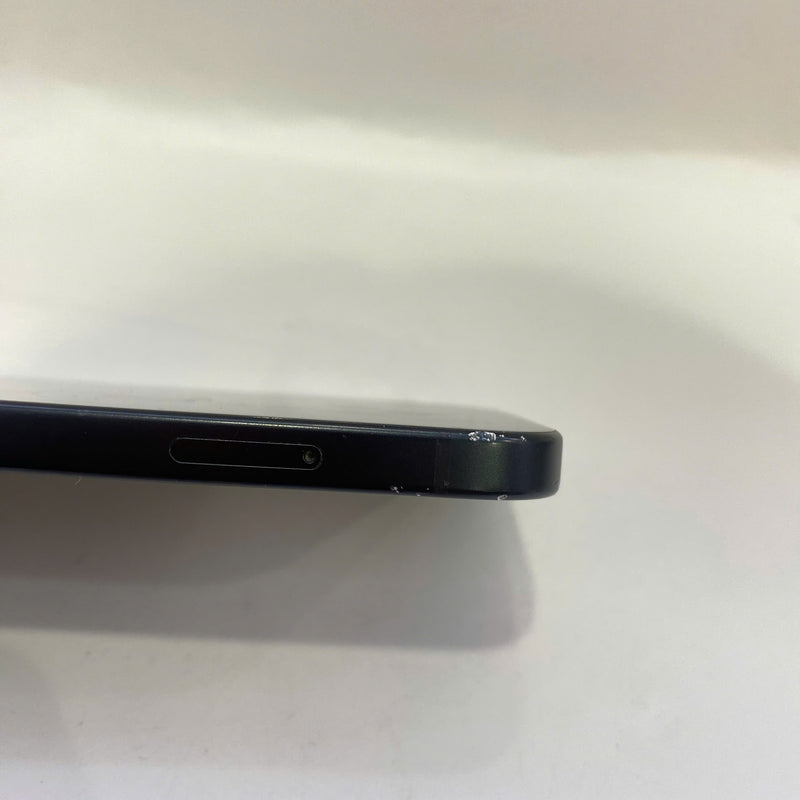 iPhone 15 128GB Đen 97% pin 86% Quốc tế từ SB (Không dùng sim SB - xước viền và màn) - HH2832