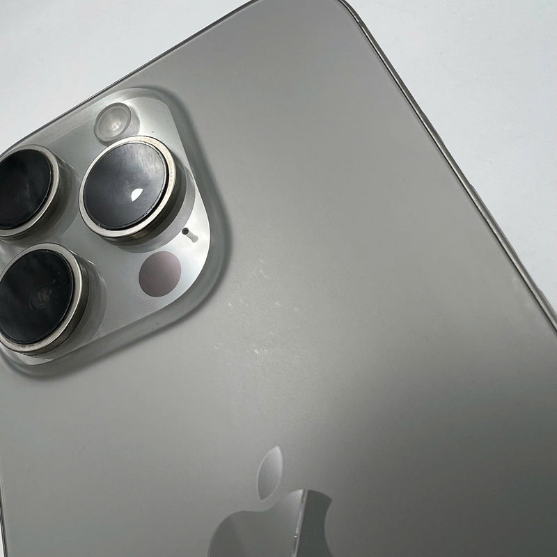 iPhone 16 Pro 256GB Tự Nhiên 98% pin 93% Quốc tế từ SB (Không dùng sim SB - ám lưng, xước màn) - HH6491