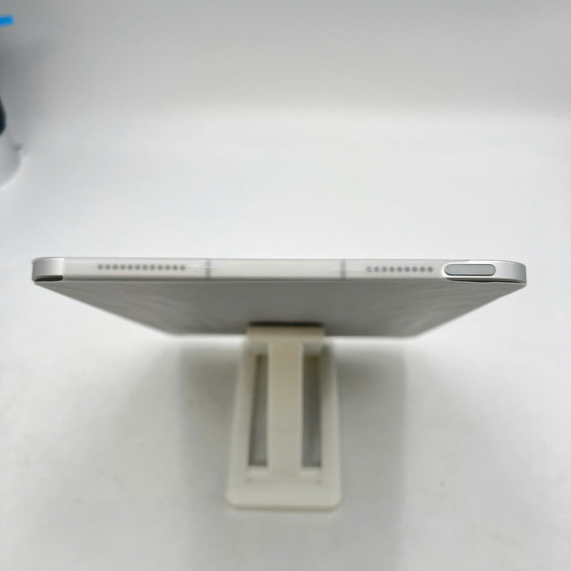 iPad Gen 11 2025 128GB Bạc 5G + Wifi  100% Fullbox Quốc tế từ DCM - HH3141