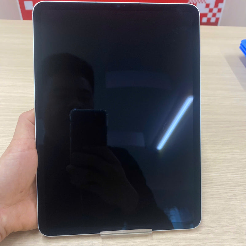 iPad Pro 2021 11in 128GB Bạc 5G + Wifi 98% pin 92% Từ SB (xước màn) - HH3204