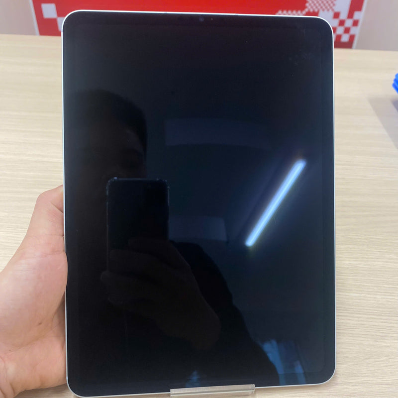 iPad Pro 2021 11in 128GB Bạc 5G + Wifi 98% pin 92% Từ SB (xước màn) - HH3204