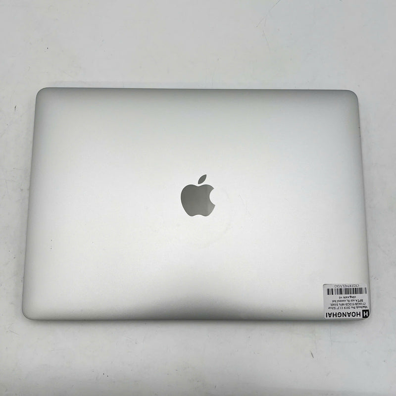 Macbook Pro 2019 13.3in Bạc Intel Core i7/ RAM 16GB/ SSD 512GB 98% Sạc 160 lần BPTA (nút Fn, control hơi cứng, xước vỏ)