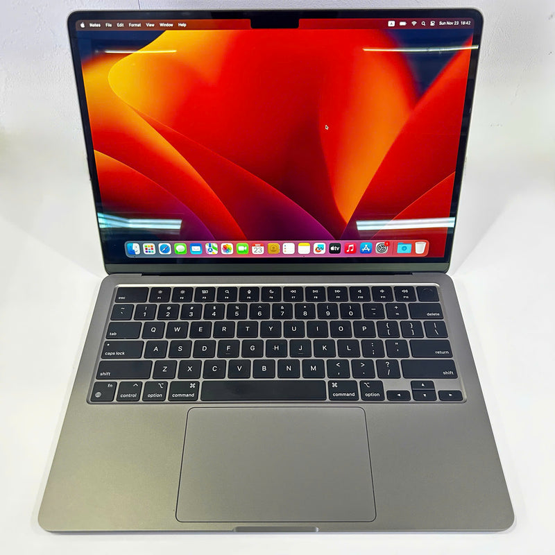 Macbook Air 2022 13.6in Xám M2/ RAM 8GB/ SSD 256GB pin 94% Sạc 115 lần BPTA