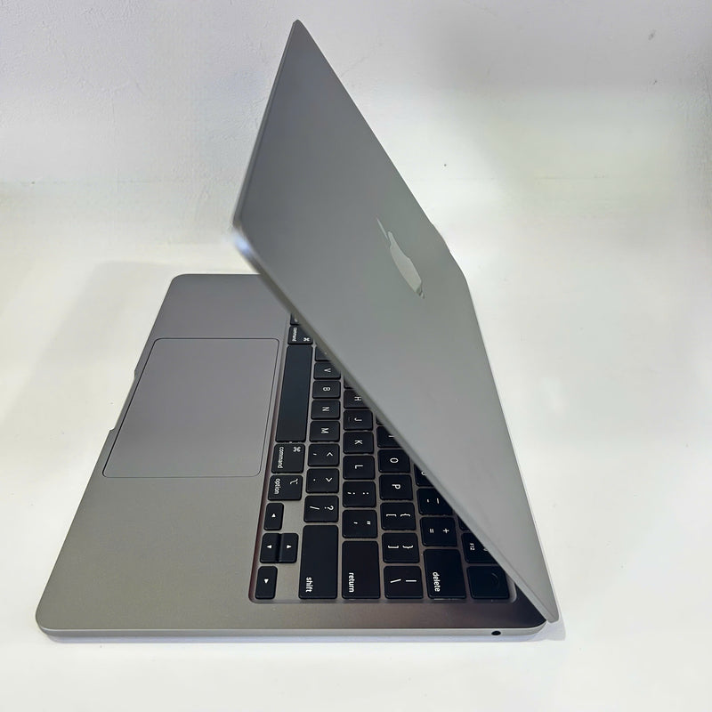 Macbook Air 2022 13.6in Xám M2/ RAM 8GB/ SSD 256GB pin 94% Sạc 115 lần BPTA