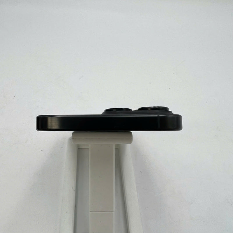 iPhone 16 Pro Max 256GB Đen 98% pin 98% Quốc Tế Apple (màn xước,viền xước,viền cam xước,KH/A máy Hàn) - HH8926