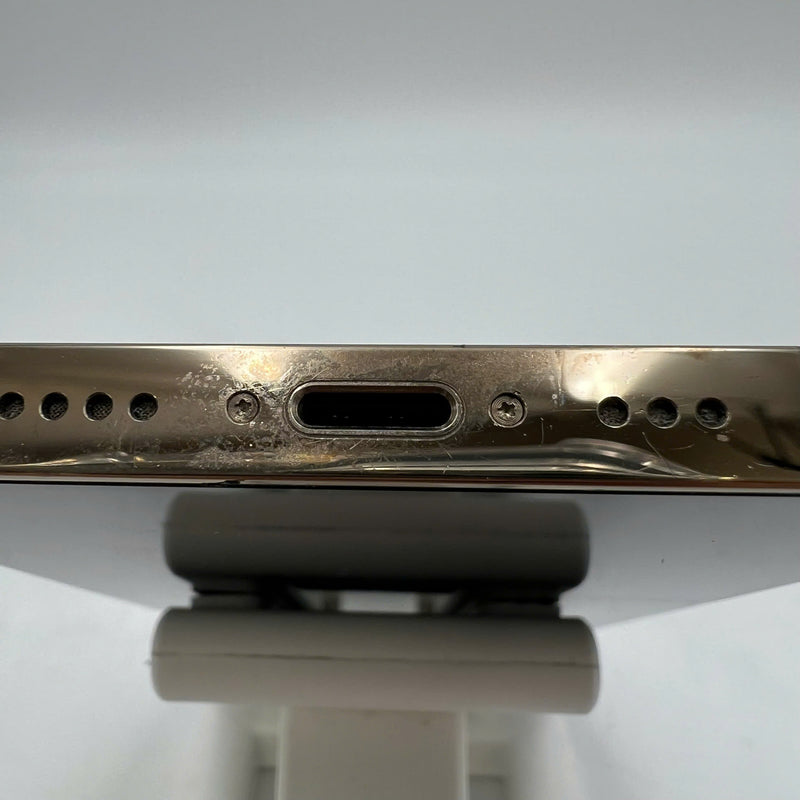 iPhone 12 Pro 256GB Vàng 98% pin 100% Máy đã trả hết tiền mạng dùng như Quốc tế Apple (đốm 1x,xước viền,ĐTP) - HH0270