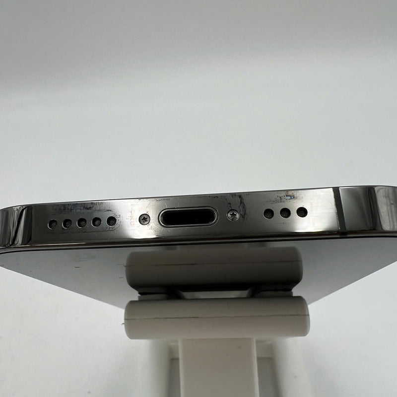 iPhone 12 Pro 256GB Đen 98% pin 100% Quốc tế Apple (Đã thay pin, xước viền) - HH6034