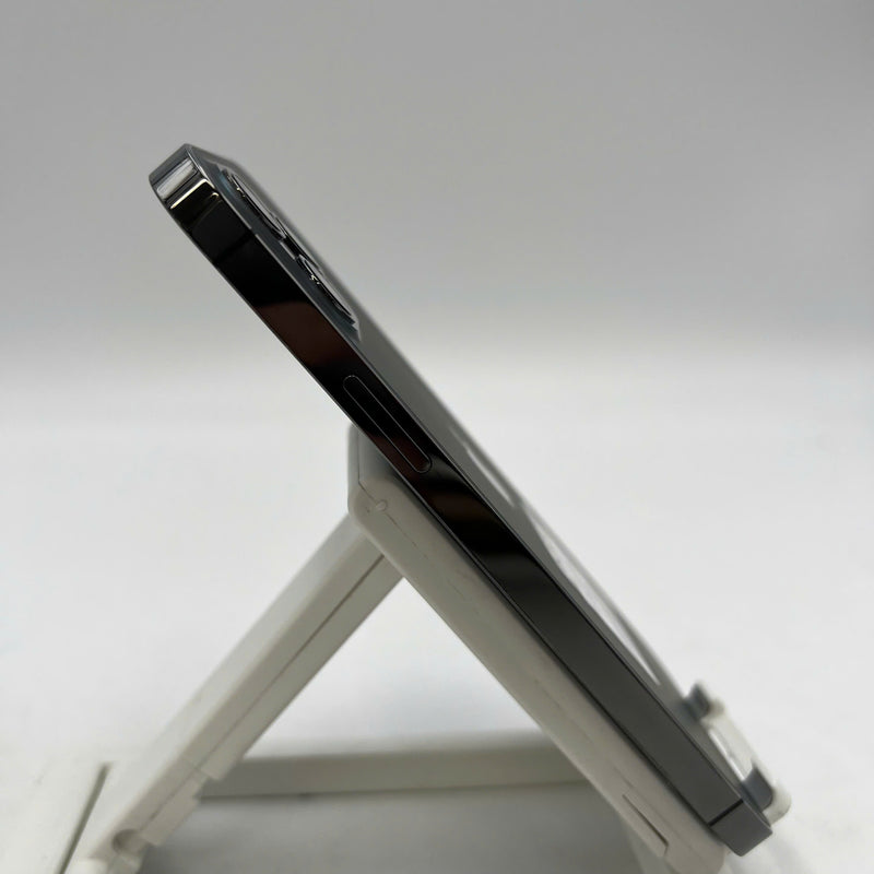 iPhone 12 Pro 256GB Đen 98% pin 100% Quốc tế Apple (Đã thay pin, xước viền) - HH6034