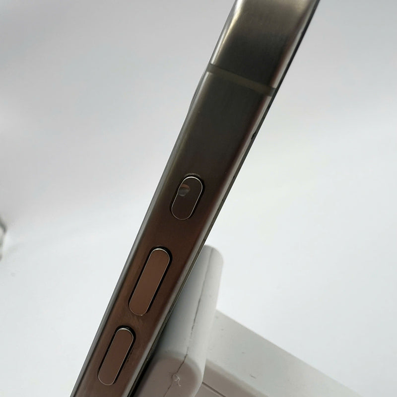 iPhone 15 Pro Max 256GB Tự Nhiên 98% pin 100% Quốc Tế Apple (xước màn,xước viền , đốm 0.5x,ĐTP) - HH2151