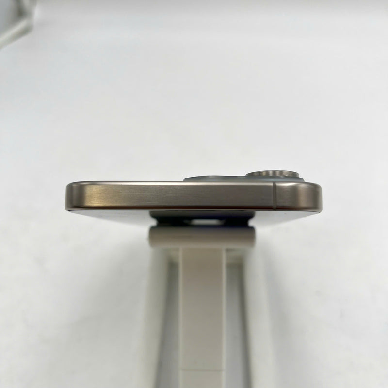 iPhone 15 Pro Max 256GB Tự Nhiên 98% pin 100% Máy đã trả hết tiền mạng dùng như Quốc tế Apple (Đã thay pin) - HH1631