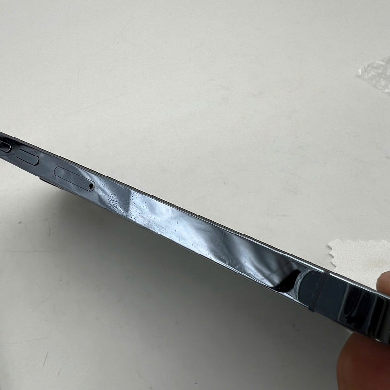 iPhone 13 Pro Max 128GB Xanh Dương 97% pin 85% DBH Quốc tế Apple (mã LL/A, ám màn cột sóng, vẩy mực cam 1x, đốm cam 4x, xước viền, màn, mặt lưng ám, thay màn chính hãng Apple) - HH4062