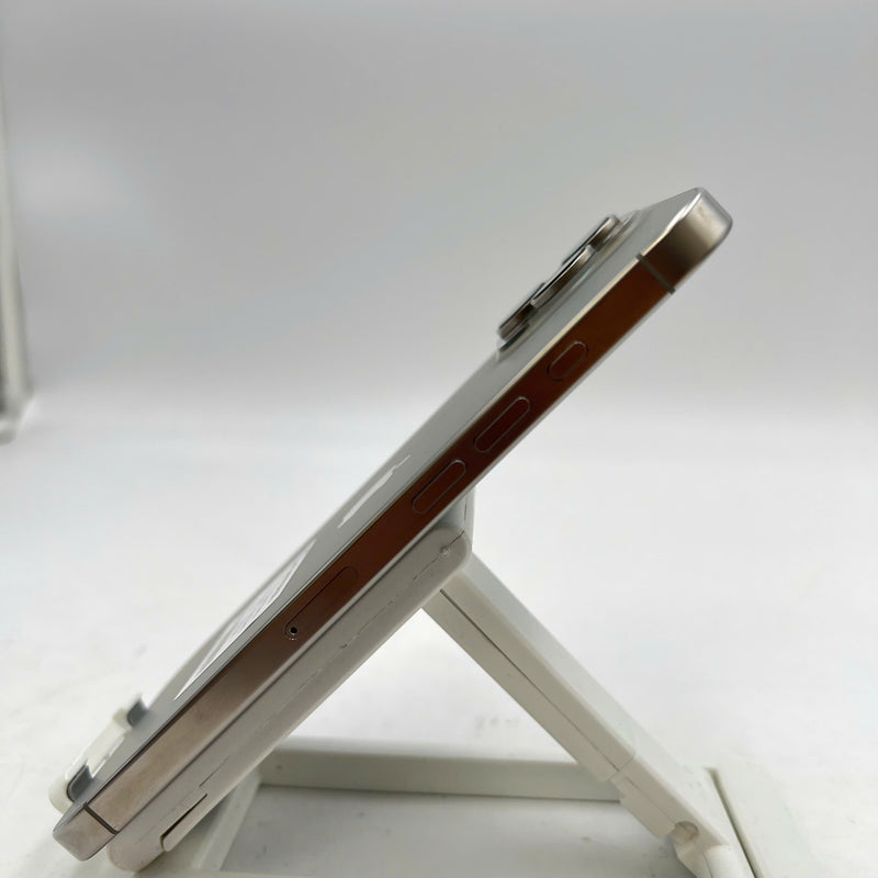 iPhone 16 Pro Max 256GB Tự nhiên 98% pin 100%  Quốc Tế Apple - HH9184