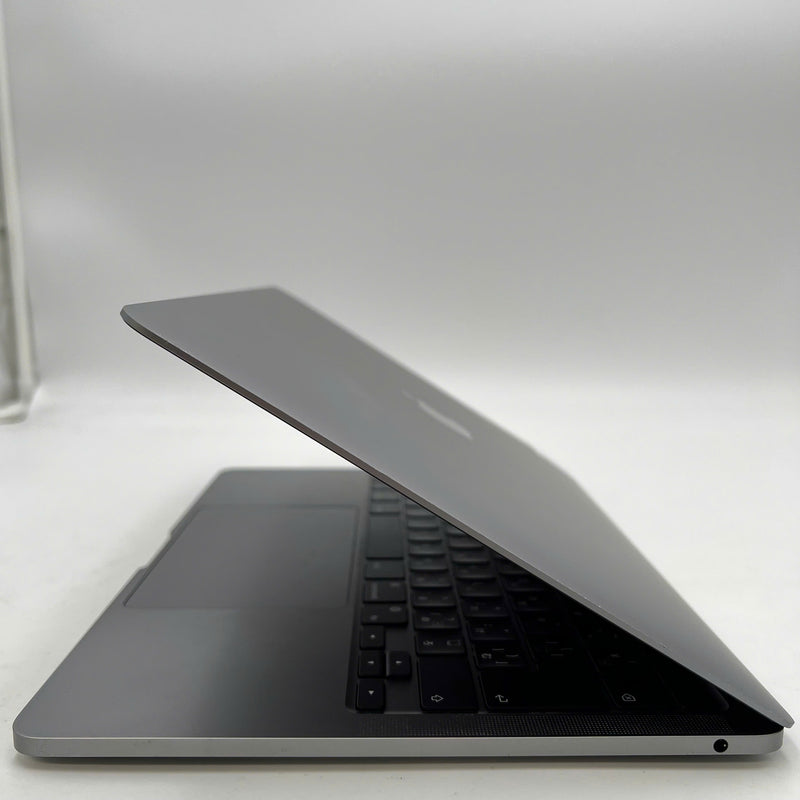 Macbook Pro 2022 13.3in Xám Apple M2/ RAM 8GB/SSD 512GB 98% pin 91%  BPTN (xước cạnh viền)