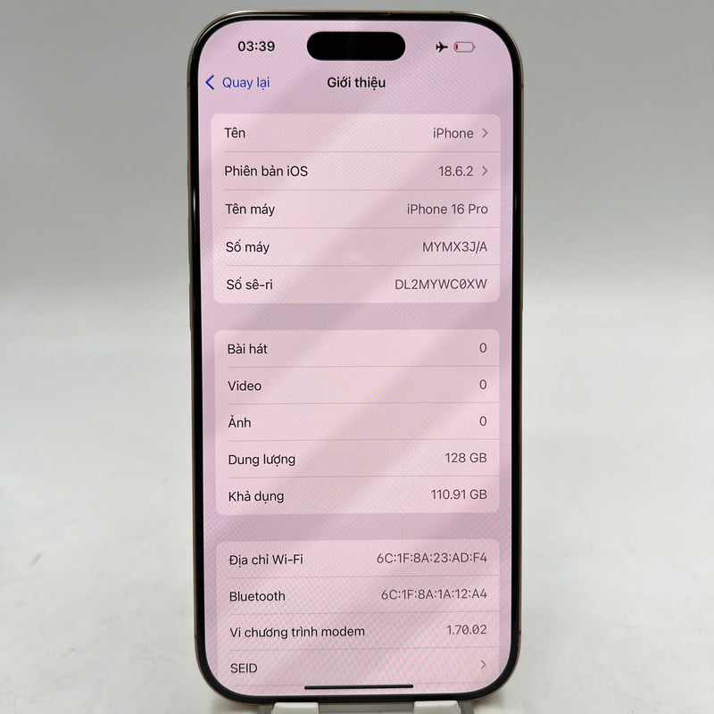 iPhone 16 Pro 128GB Desert Gold 98% ဘက်ထရီ 92% International Apple (အစွန်းများ) - HH3841 
