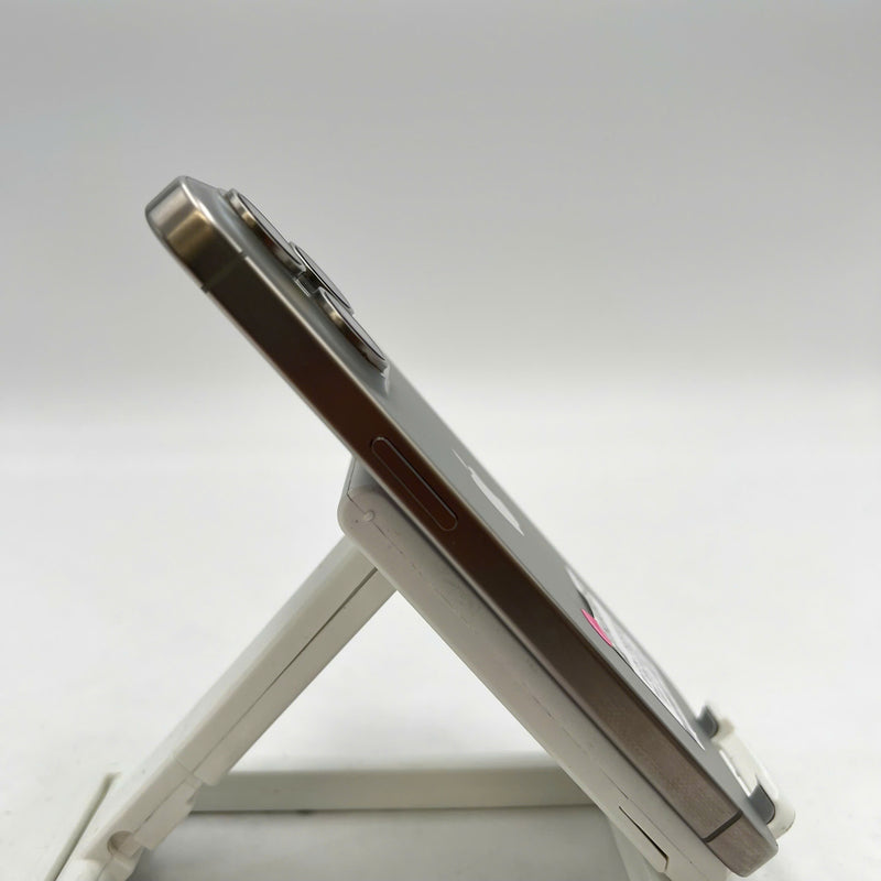 iPhone 15 Pro 128GB သဘာဝ 98% ဘက်ထရီ 85% Apple International (0.5x နေရာ) - HH7611 