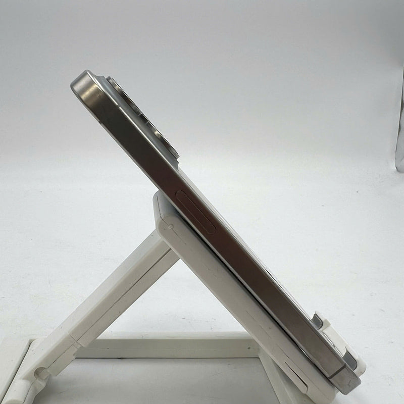 iPhone 15 Pro 128GB သဘာဝ 98% ဘက်ထရီ 86% International Apple - HH4874 