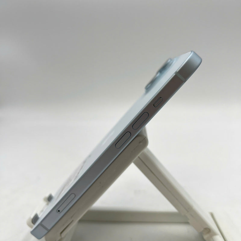 iPhone 15 128GB အပြာရောင် 98% ဘက္ထရီ 87% နိုင်ငံတကာ AU မှ (AU SIM မရှိပါ - ကင်မရာအစွန်း) - HH3935 