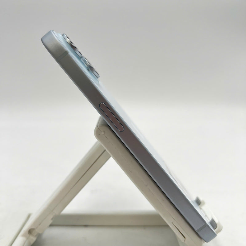 iPhone 15 128GB အပြာရောင် 98% ဘက်ထရီ 88% စက်သည် ကွန်ရက်ဘေလ်များအားလုံးကို ပေးချေပြီး Apple International (အလင်းမျက်နှာပြင် ခြစ်ရာများ၊ အစွန်းများ) - HH5827 