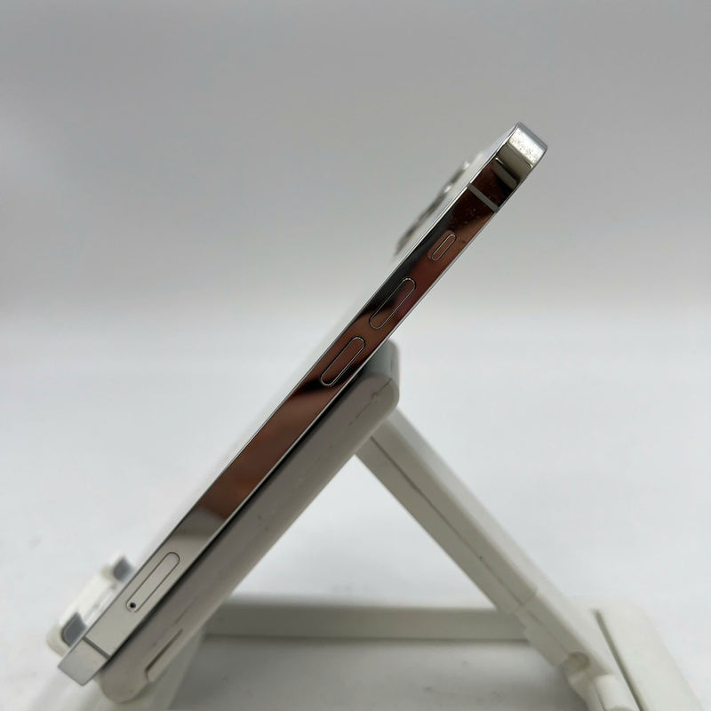 iPhone 12 Pro 128GB အဖြူရောင် 98% ဘက်ထရီ 87% စက်ပစ္စည်းသည် ကွန်ရက်အခကြေးငွေအားလုံးကို ပေးဆောင်ပြီး Apple International (ခြစ်ရာအစွန်းများ) ကဲ့သို့ အသုံးပြုထားသည် - HH9918 