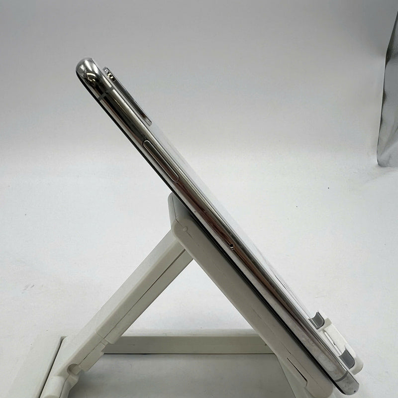 iPhone XS Max 256GB အဖြူရောင် 98% ဘက္ထရီ 100% စက်ပစ္စည်းသည် ကွန်ရက်အခကြေးငွေအားလုံးကို ပေးဆောင်ထားပြီး Apple International (အစားထိုး ဘက်ထရီ၊ 1 ကွက်၊ အစွန်းများပေါ်တွင် ခြစ်ရာများစွာ) - HH9059 