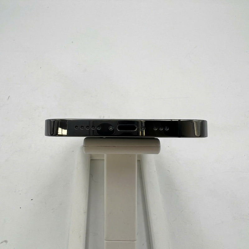 iPhone 12 Pro 128GB အနက်ရောင် 98% ဘက်ထရီ 86% စက်ပစ္စည်းသည် ကွန်ရက်အခကြေးငွေအားလုံးကို ပေးဆောင်ထားပြီး Apple International (Scratched screen) ကဲ့သို့ အသုံးပြုထားသည် - HH8222 